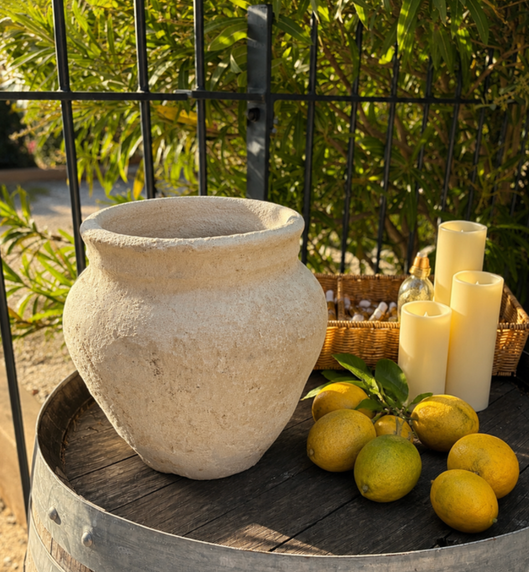 Pots en terre cuite vieillis — Location