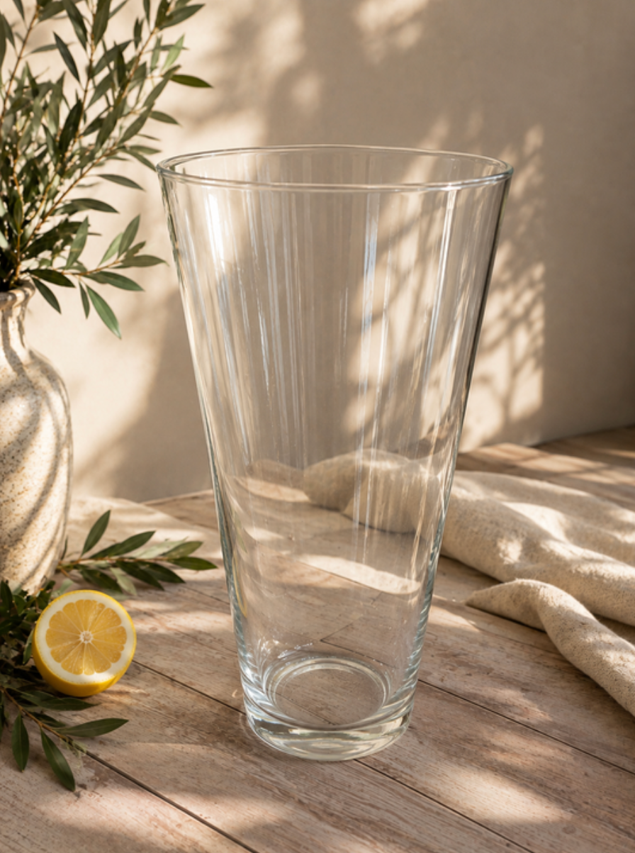 Vase conique transparent — Location